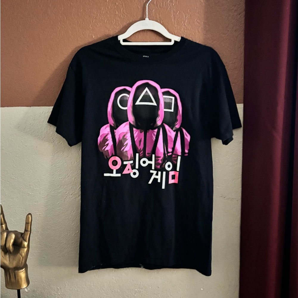 NWOT Squid Games Guards T-Shirt Size medium
